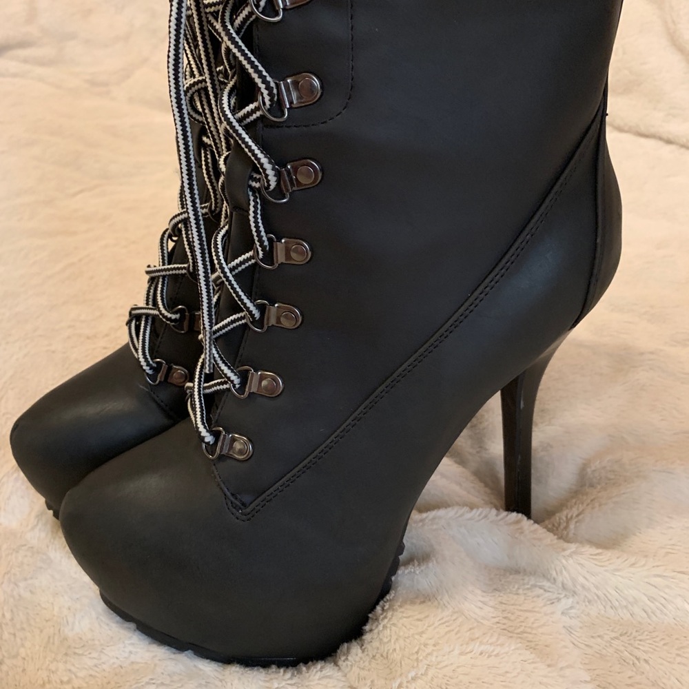 Black Military Platform Lace Up Booties Size 10